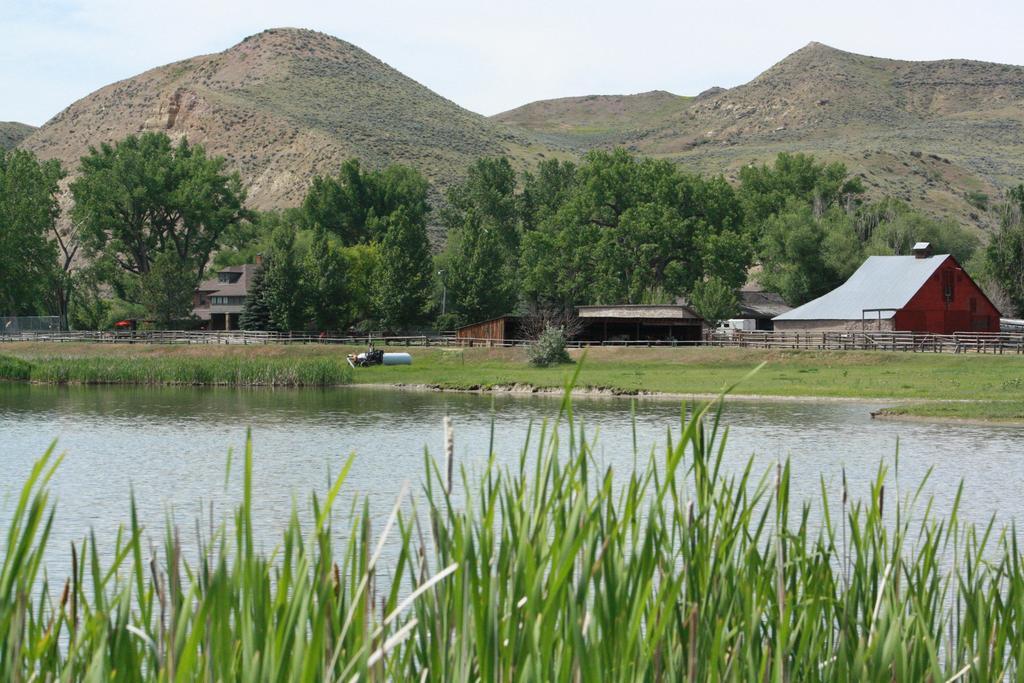 The Ranch At Ucross Hotel Exterior foto
